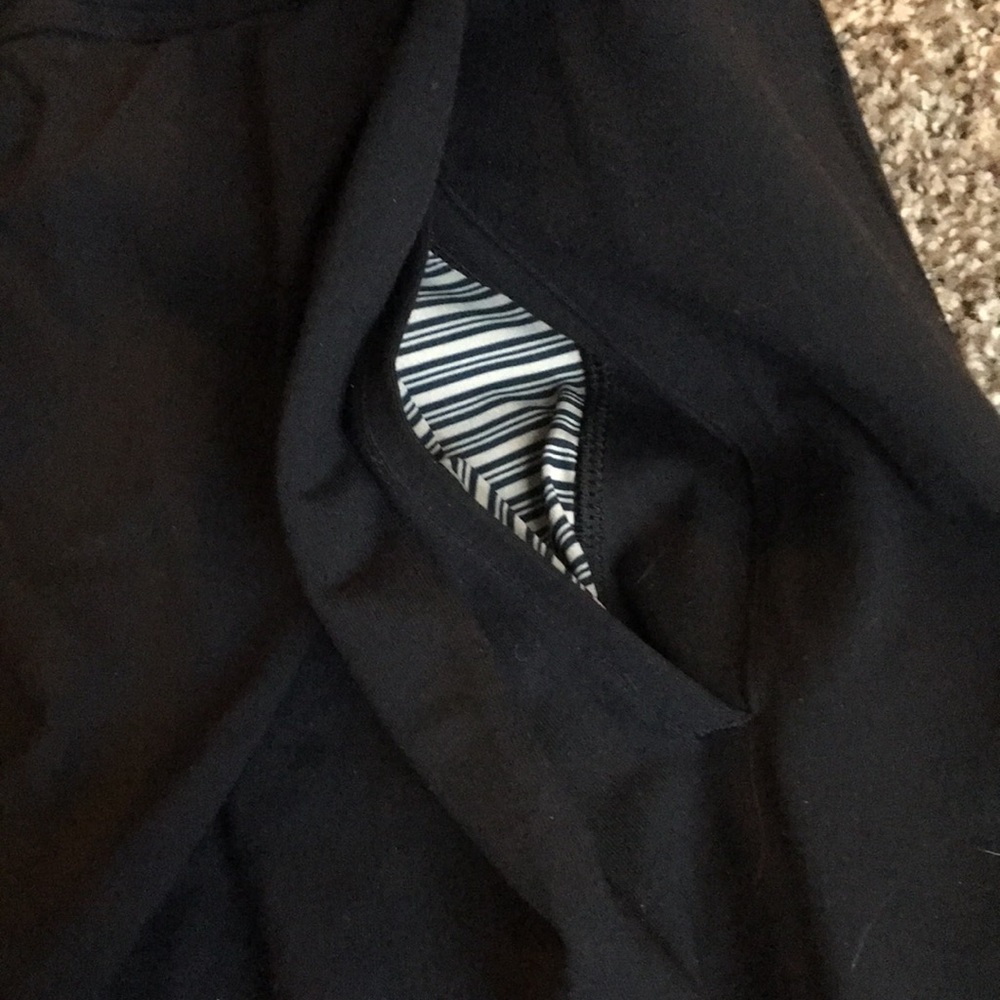 Lululemon Pants Good Condition - image 4